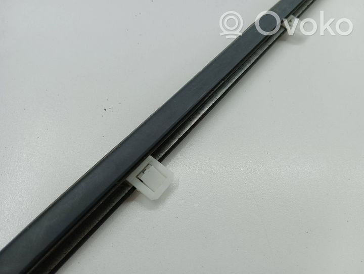 Honda Civic IX Rivestimento modanatura del vetro della portiera anteriore 