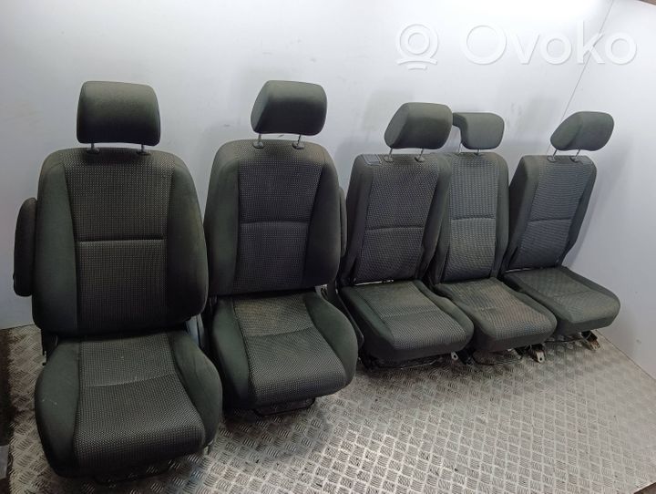 Toyota Corolla Verso E121 Kit intérieur 