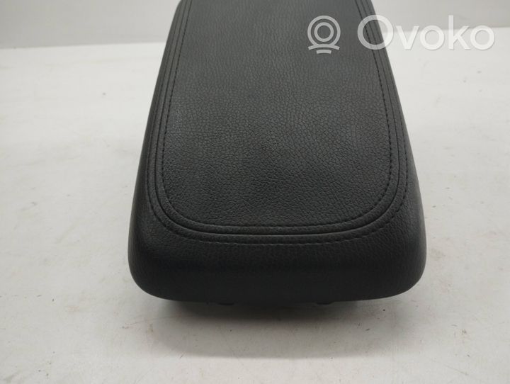 Opel Antara Armrest 