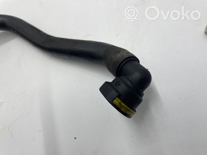 Ford Kuga I Sfiato/tubo di sfiato/tubo flessibile 9M5Q6A886AF