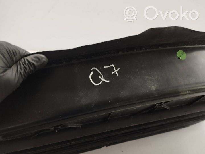 Audi Q7 4L Boîte de rangement 4L0864105