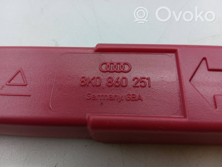 Audi A7 S7 4G Trójkąt ostrzegawczy 8K0860251