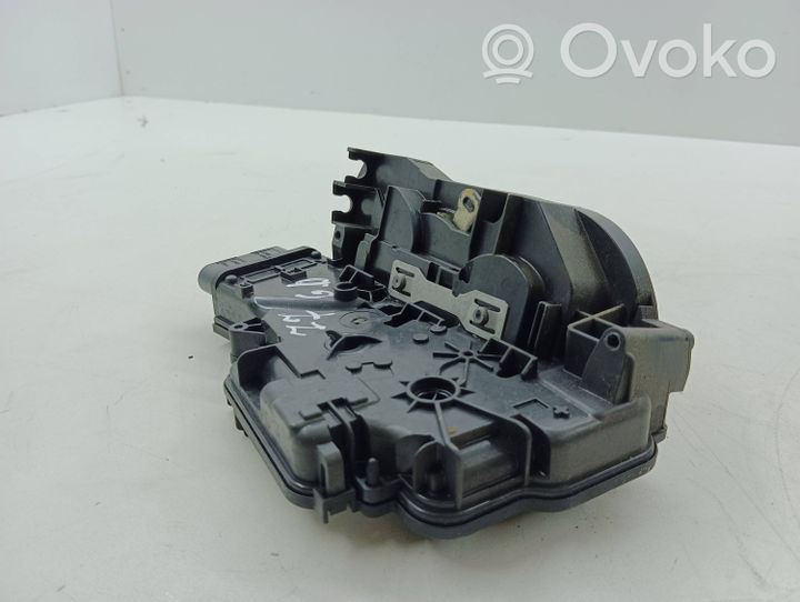 Ford Grand C-MAX Zamek drzwi tylnych A92400690001