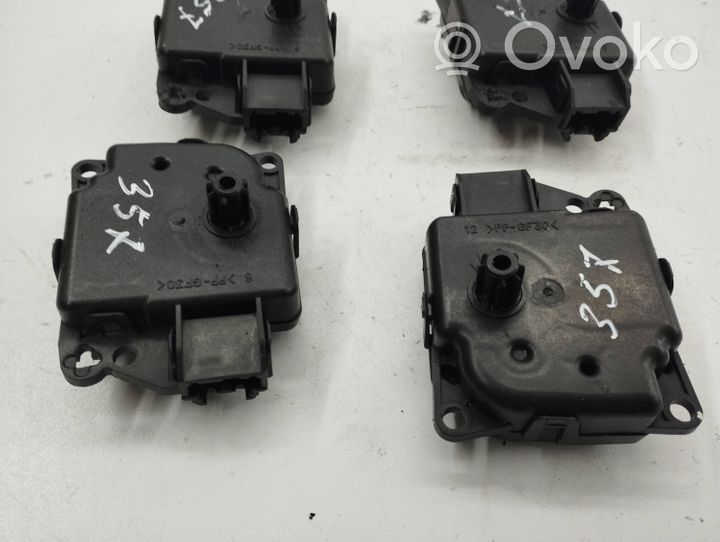 Chrysler Voyager Stellmotor Heizung Klima M8679001