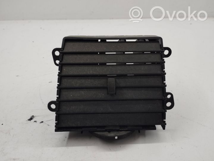 Chrysler Voyager Dashboard side air vent grill/cover trim L0133621