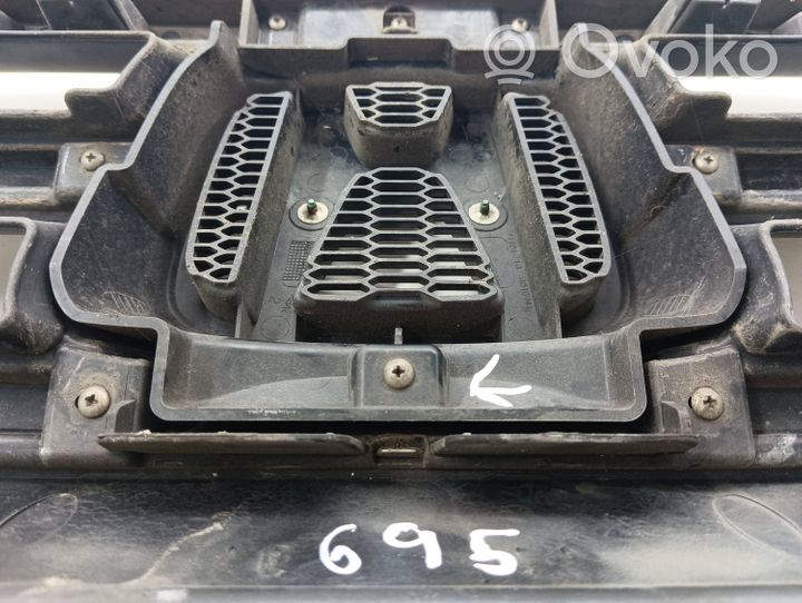 Honda CR-V Maskownica / Grill / Atrapa górna chłodnicy 71121T1G010M1