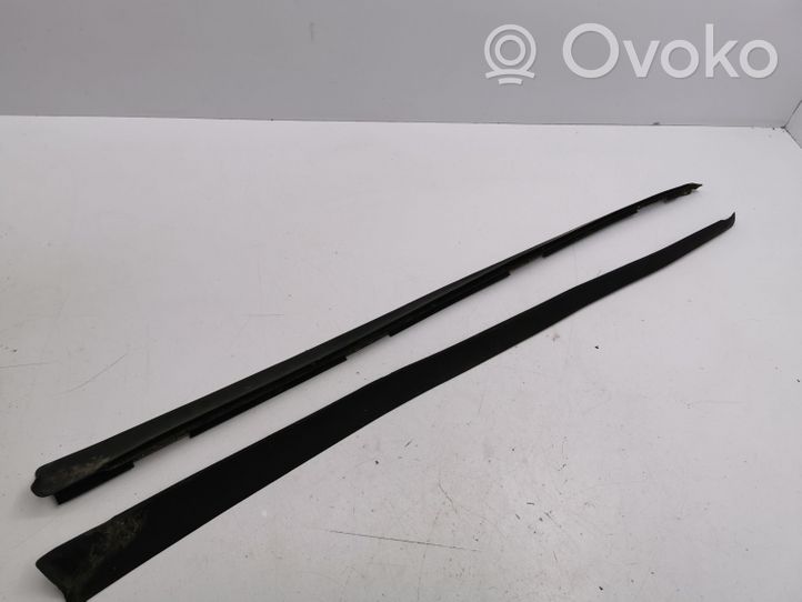 Mercedes-Benz A W168 Windshield trim A1686700208