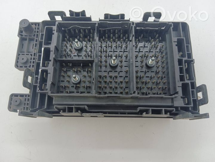 Saab 9-7X Module de fusibles 15293338