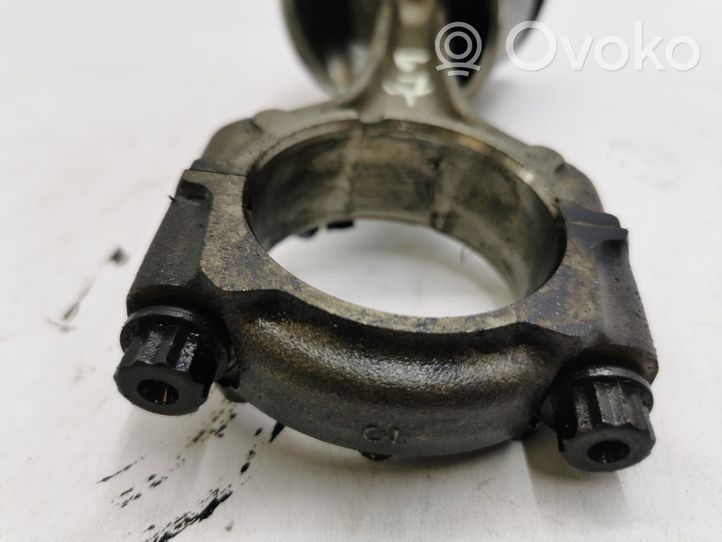 Toyota RAV 4 (XA20) Piston avec bielle 