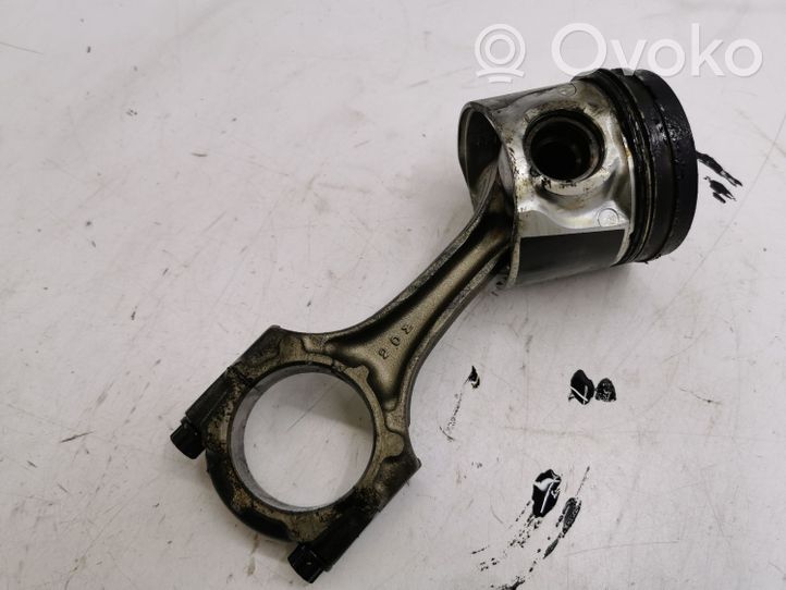 Toyota RAV 4 (XA20) Piston avec bielle 