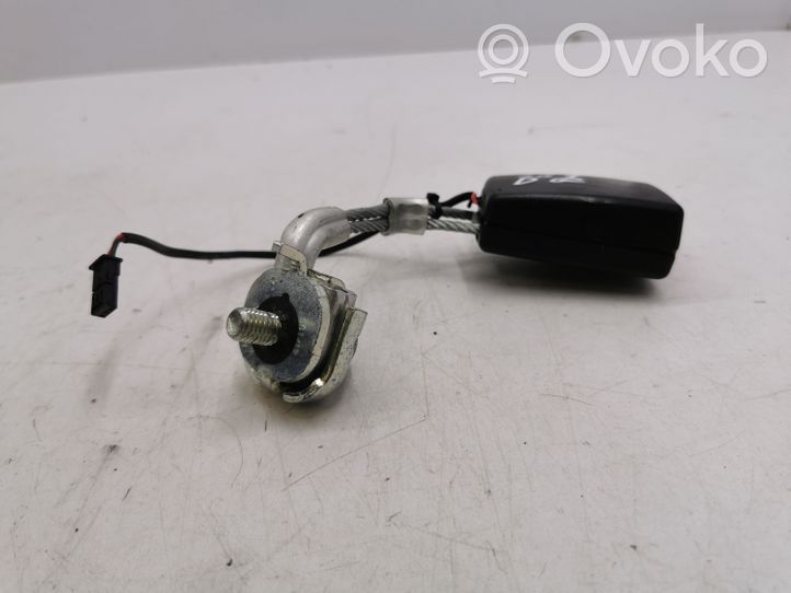 BMW 5 F10 F11 Hebilla del cinturón de seguridad trasero 724327407