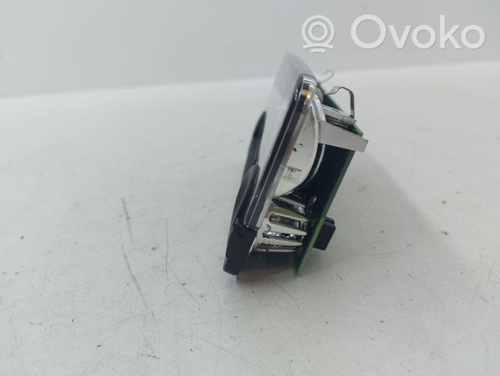 BMW 5 F10 F11 Rear seat light 9163699