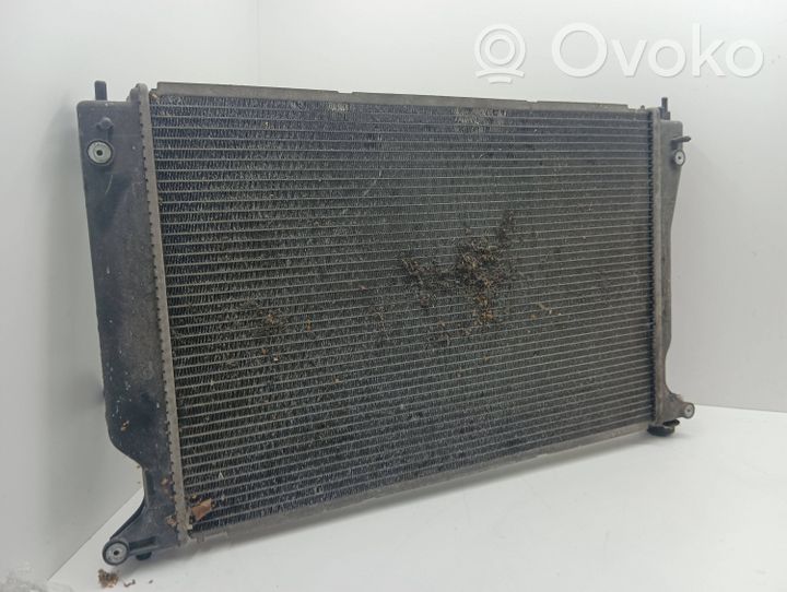 Toyota Corolla Verso AR10 Radiateur de refroidissement MF422133