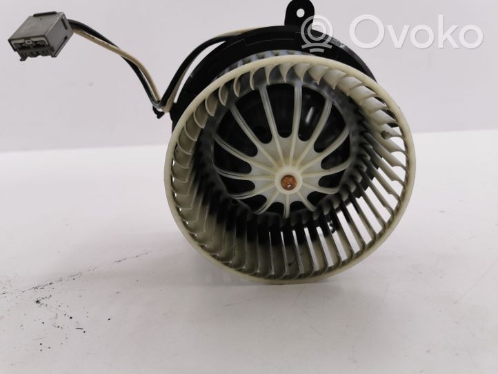 Opel Astra J Heater fan/blower U7254002