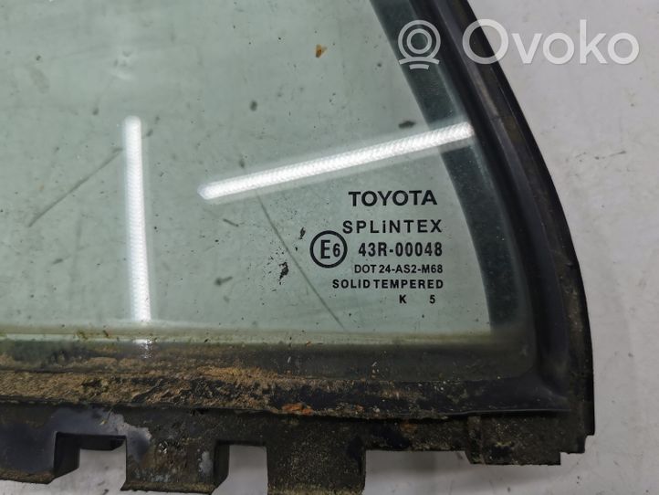 Toyota Corolla E120 E130 Vetro del deflettore posteriore 
