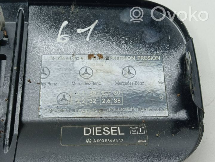 Mercedes-Benz A W169 Polttoainesäiliön korkki A0005846517