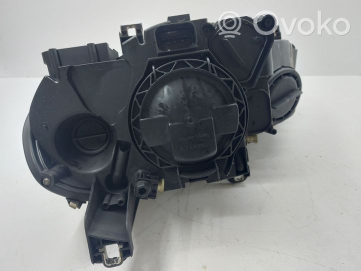 BMW X5 E70 Lampa przednia 4290338