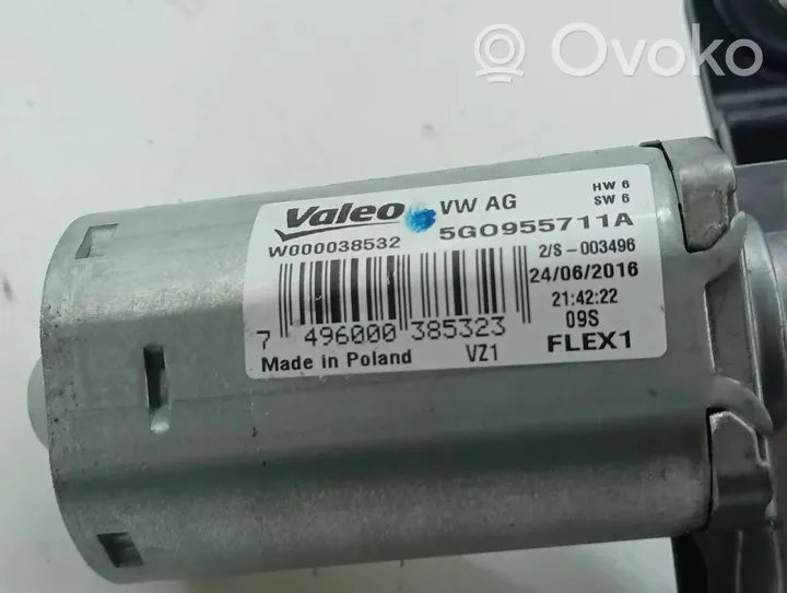 Volkswagen PASSAT B8 Rear window wiper motor 5G0955711A