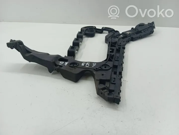 Volkswagen PASSAT B8 Soporte de montaje del parachoques trasero 3G0807393