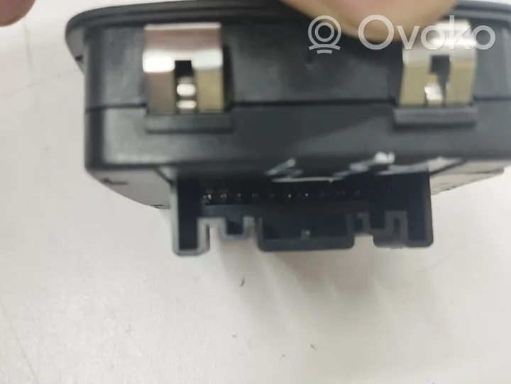 Audi Q7 4L Važiuoklės aukščio/ standumo reguliavimo jungtukas 4L0959511B