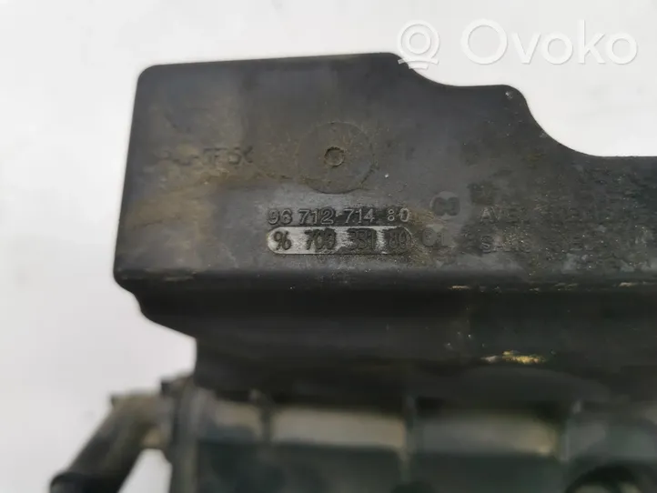 Citroen DS4 Odpowietrznik / Separator oleju 9671271480