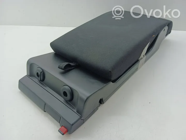 Volkswagen PASSAT B8 Rear seat armrest 