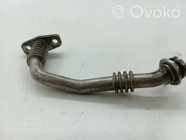 Volkswagen PASSAT B8 Turbo turbocharger oiling pipe/hose 