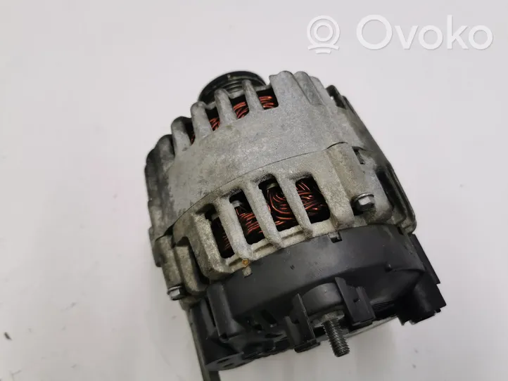 Volkswagen PASSAT B8 Alternator CBGD0120C031