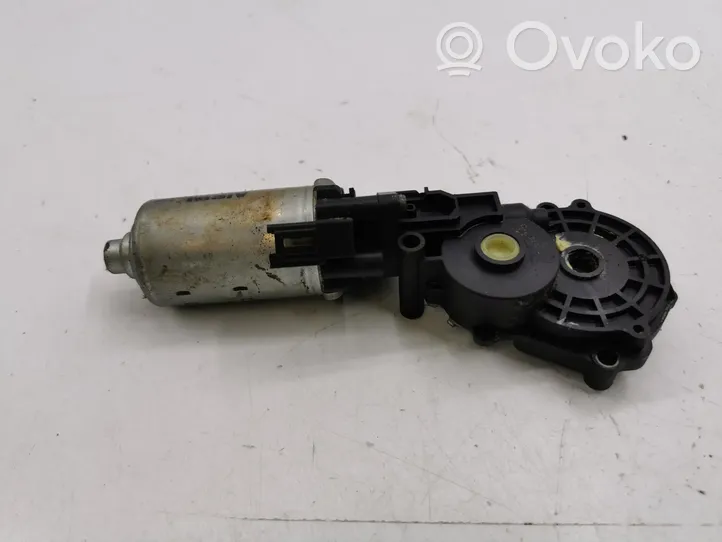 Toyota Avensis T250 Istuimen säätömoottori 85820336260