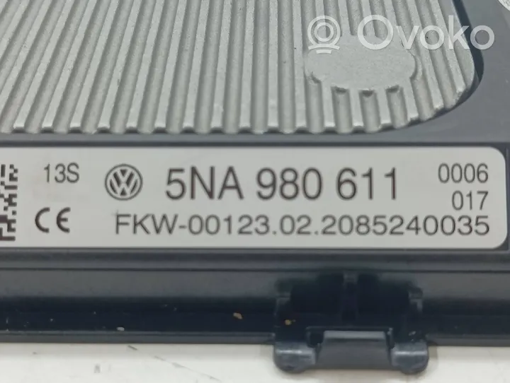 Volkswagen Golf VIII Module de charge sans fil 5NA980611