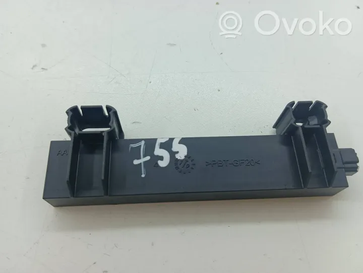 Volkswagen Golf VIII Keyless system antenna 5WA962132