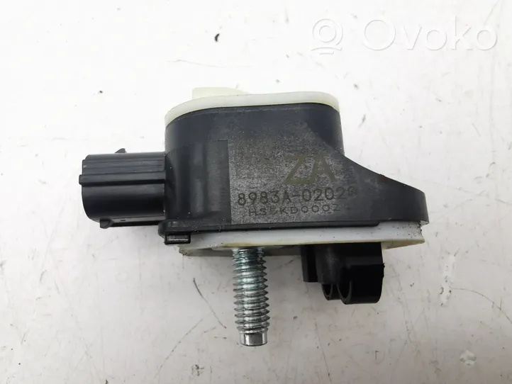 Toyota Corolla E210 E21 Sensore d’urto/d'impatto apertura airbag 8983A02020