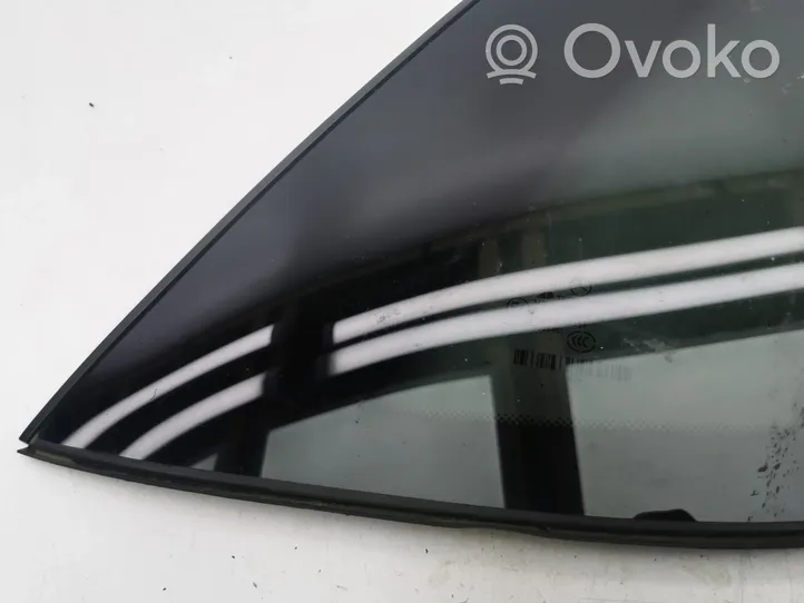 Mercedes-Benz ML W164 Rear side window/glass A1646700011007