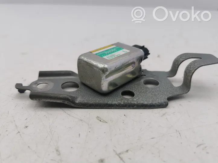 Lexus GS 300 350 430 450H Airbagsensor Crashsensor Drucksensor 8983030130