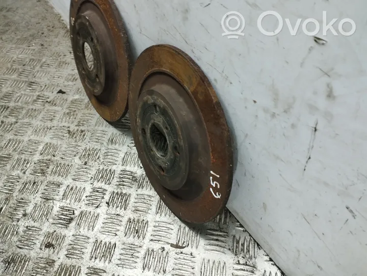 Toyota Yaris Aizmugurējais bremžu disks 