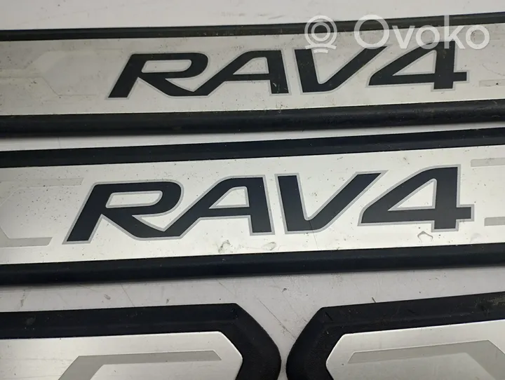 Toyota RAV 4 (XA50) Garniture de protection de seuil intérieur 67913YY160