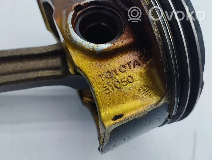 Lexus GS 300 350 430 450H Piston with connecting rod 31050