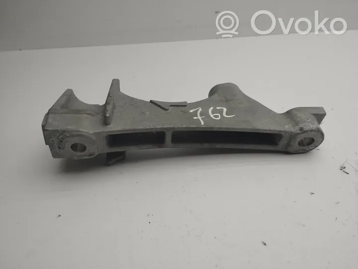 Toyota RAV 4 (XA50) Support, suspension du moteur 