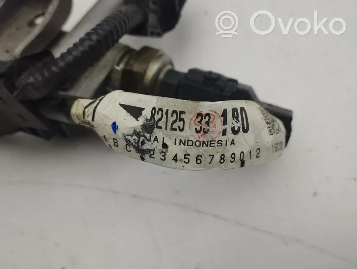 Toyota RAV 4 (XA50) Injektoren Einspritzdüsen Satz Set 8212533180