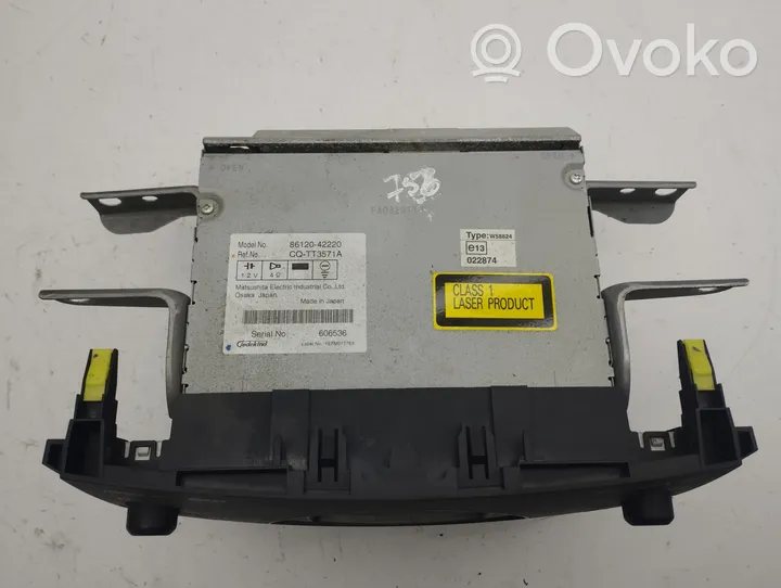 Toyota RAV 4 (XA30) Panel / Radioodtwarzacz CD/DVD/GPS 8612042220