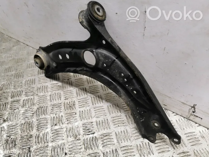 Volkswagen T-Roc Fourchette, bras de suspension inférieur avant 5Q0407151R