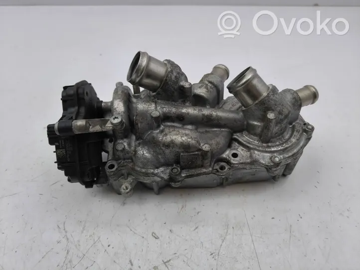 Audi Q2 - Pompa wody 05E121117A