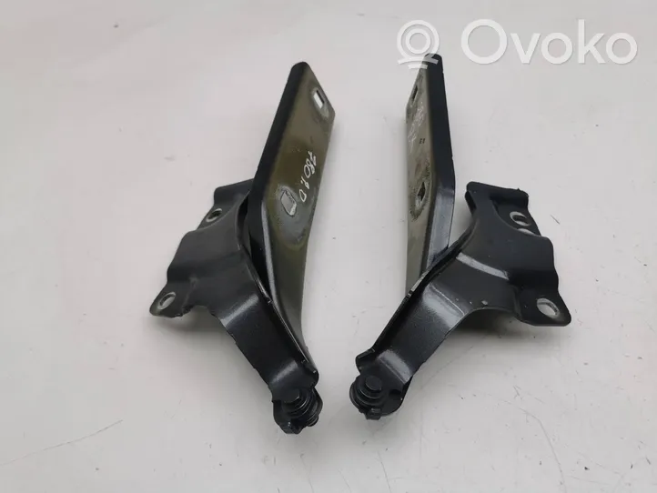 Audi Q2 - Cerniere del vano motore/cofano 81A823301D