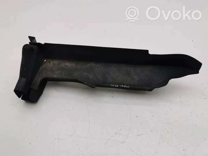 Audi Q2 - Rivestimento dell’estremità del parafango 81A821170