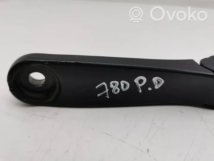 Audi Q2 - Front wiper blade arm 81C955408