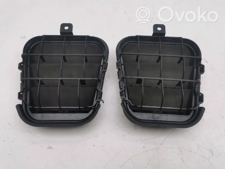 Audi Q2 - Prese d'aria laterali fiancata 4G9819181C