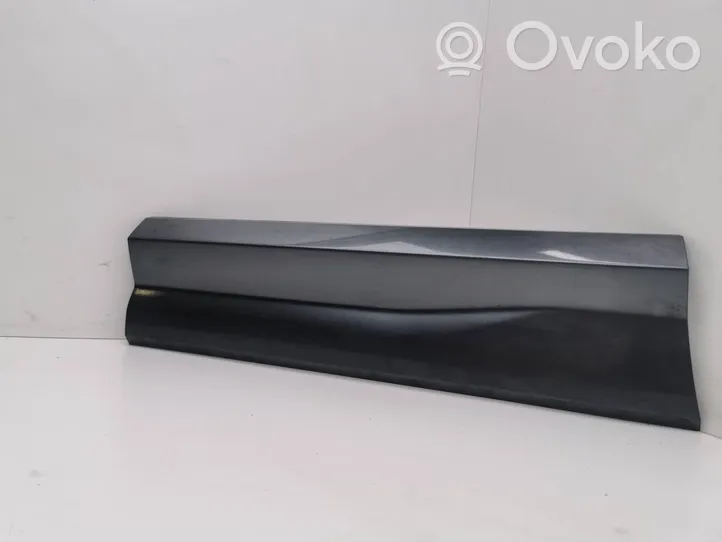 Audi Q2 - Takaoven lista (muoto) 81A853970A