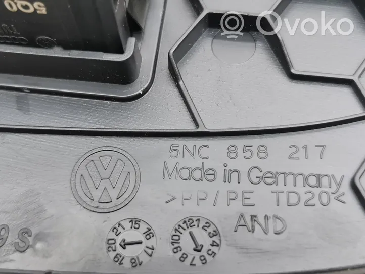 Volkswagen Tiguan Garniture d'extrémité latérale du tableau de bord 5NC858217