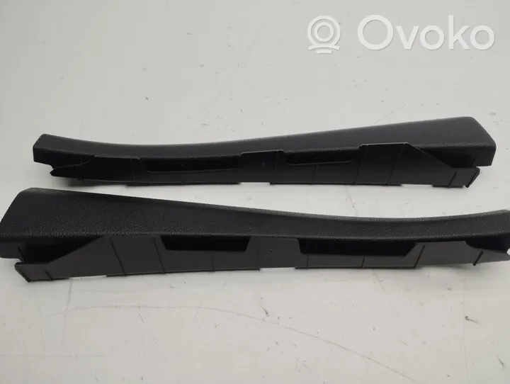 Audi Q3 F3 Rivestimento montante (A) 83A868204