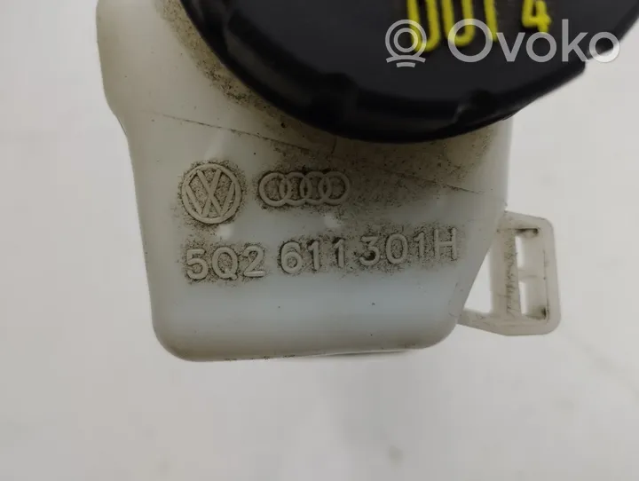 Audi Q3 F3 Główny cylinder hamulca 5Q2611301H